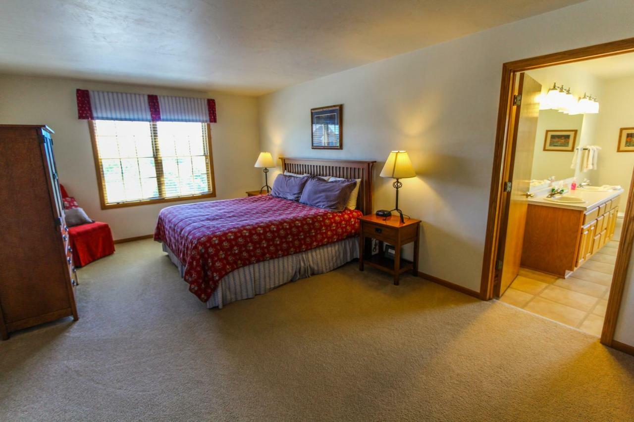 Meadow Ridge Condos Egg Harbor Exterior photo