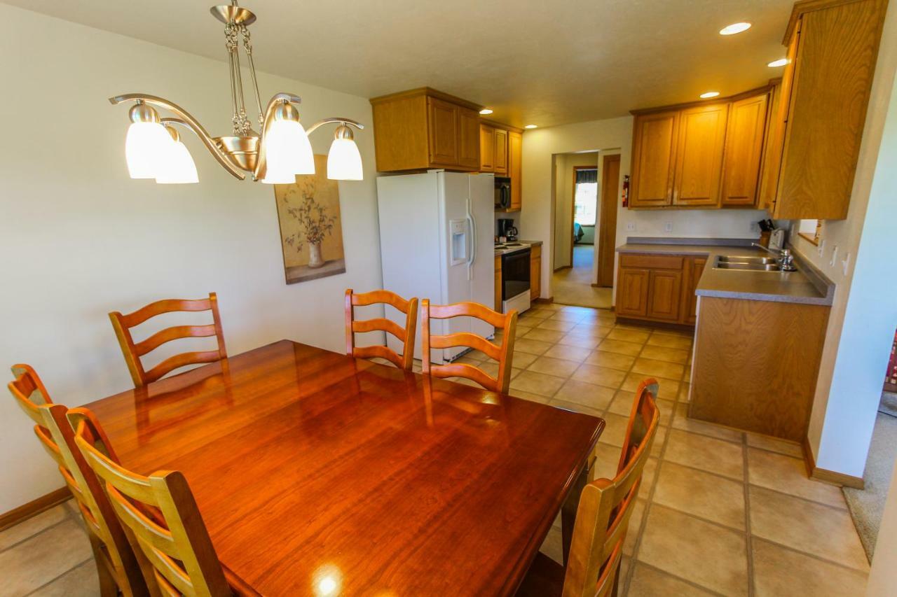 Meadow Ridge Condos Egg Harbor Exterior photo