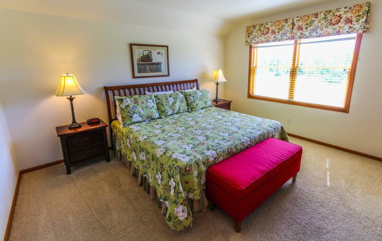Meadow Ridge Condos Egg Harbor Exterior photo
