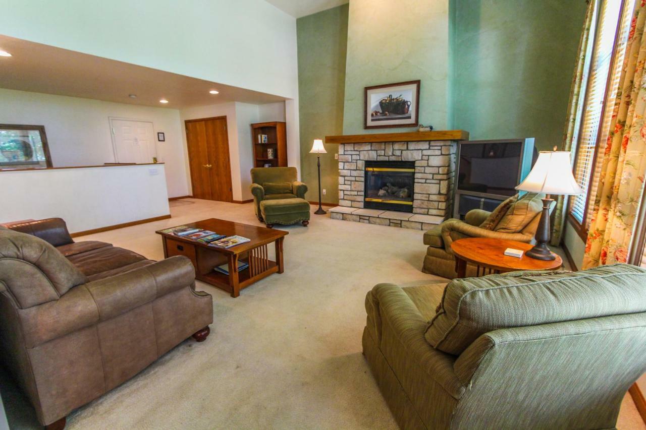 Meadow Ridge Condos Egg Harbor Exterior photo
